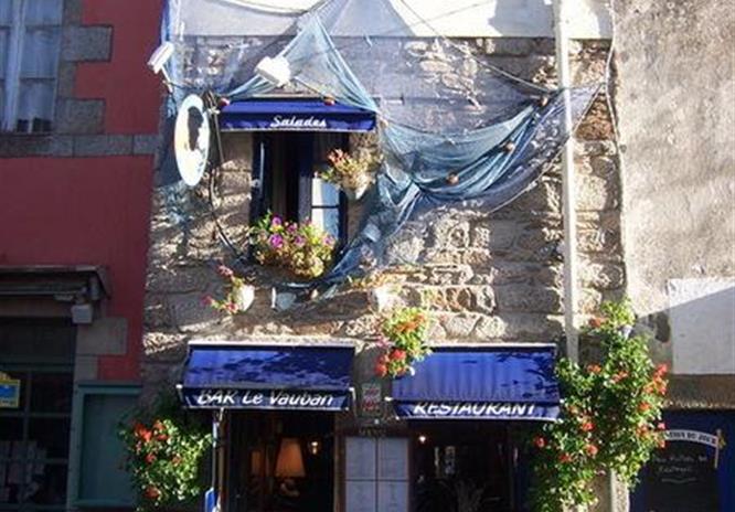 CONCARNEAU also known as "THE CITY CLOSE"